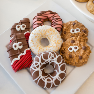 3D Medium Vanilla Donuts | Woof it Down