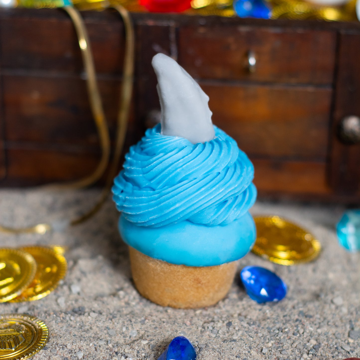 Jaws Ahoy! Cupcake | Summer Pirate
