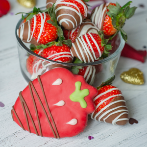 Carob Strawberry | Love Your Pooch